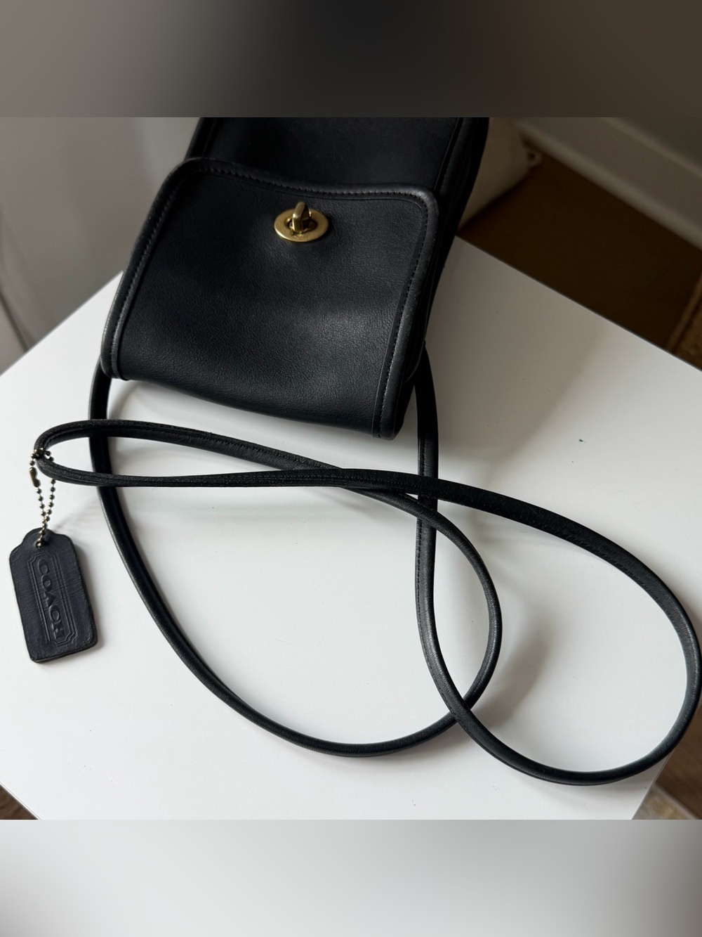 Vintage Coach 9893 Scooter Crossbody Black Leather Hang Tag - Picture 9 of 12